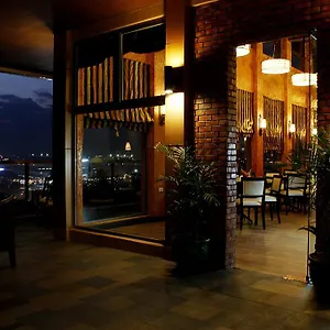https://central-park-tower-resort.angeleshotels.net