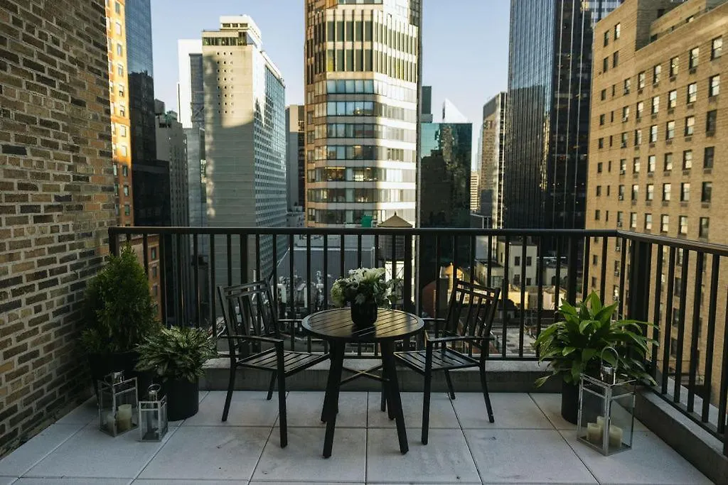The Manhattan Club New York 4*,